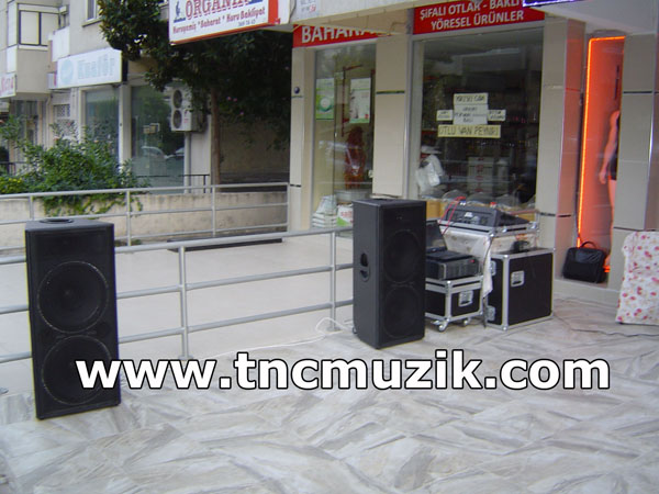 Tnc Muzik Izmir Asker Eglencesine Ses Sistemi Kiralama 4000 Watlik Profesyonel Ses Sistemi Kiralama 2x2000 Watt Kule Kabin Ful Range Power 1x4000 Wattlik Konig A 4000 Power Amfi 1x12 Kanal 1000 Watt
